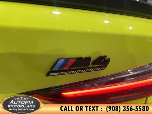 Used 2023 BMW M4 xDrive Competition w/ M Carbon Exterior Package AWD/4WD image 46