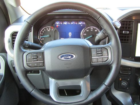 Certified 2022 Ford F150 XLT w/ Equipment Group 302A High image 24