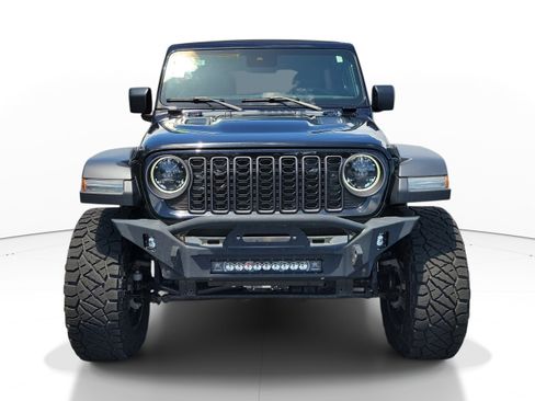 Used 2024 Jeep Wrangler Unlimited Rubicon AWD/4WD image 2