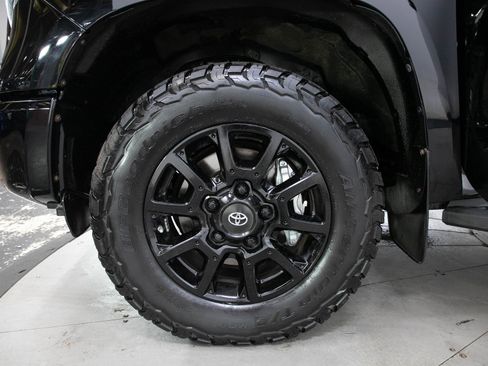 Used 2020 Toyota Tundra SR5 AWD/4WD image 30