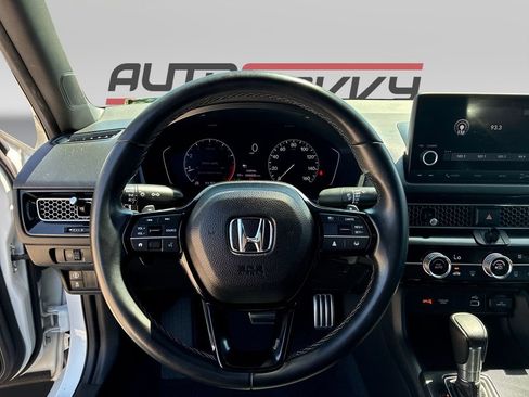 Used 2022 Honda Civic Sport image 12