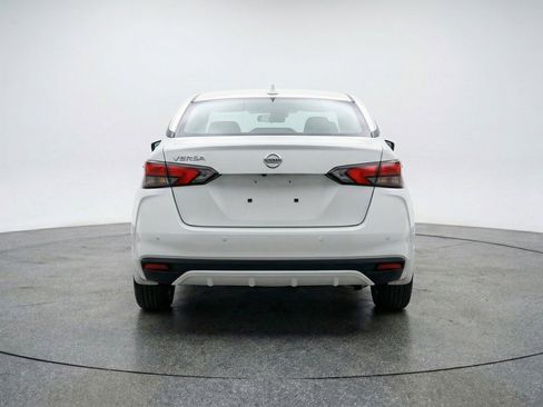 Used 2025 Nissan Versa SV FWD image 7