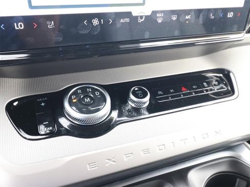 New 2025 Ford Expedition Max Active image 21