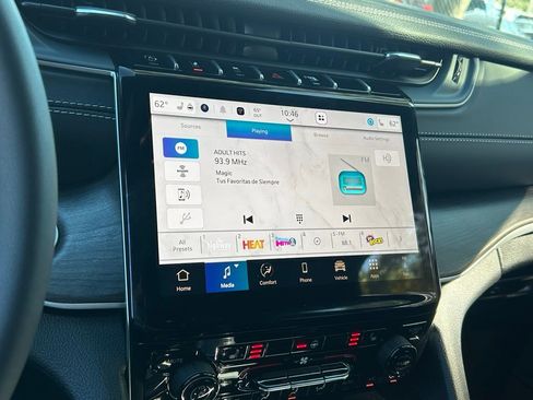 New 2025 Jeep Grand Cherokee L Limited w/ Black Appearance Package image 50