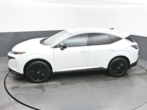 Certified 2025 Nissan Murano SV image 33