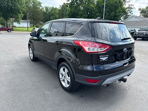 Used 2016 Ford Escape SE w/ SE Cold Weather Package AWD/4WD image 5