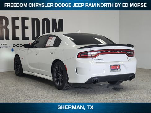 Used 2023 Dodge Charger Scat Pack w/ Plus Group RWD image 3