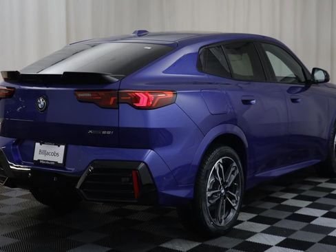 New 2026 BMW X2 xDrive28i image 17