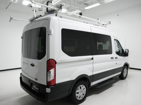 Used 2016 Ford Transit 150 XLT image 3