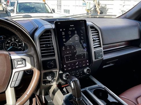 Used 2018 Ford F150 King Ranch w/ Equipment Group 601A Luxury AWD/4WD image 6