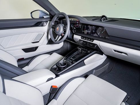 New 2026 Porsche 911 Carrera 4S image 15