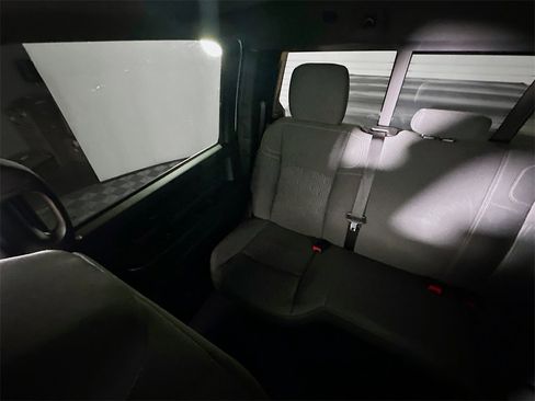 Used 2024 RAM 2500 Tradesman w/ Chrome Appearance Group image 12