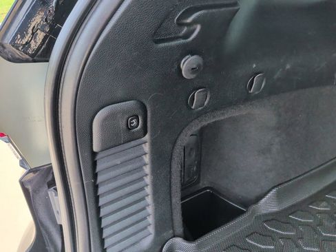 Used 2017 Jeep Grand Cherokee Limited AWD/4WD image 40