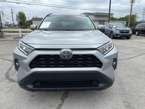 Used 2019 Toyota RAV4 XLE image 8