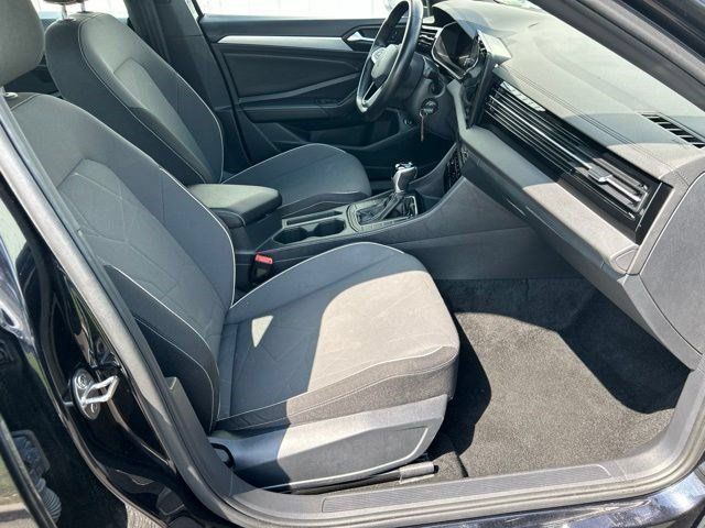 Used 2025 Volkswagen Jetta Sport FWD image 50