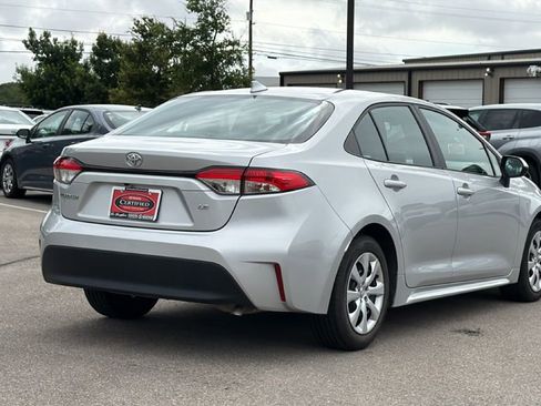 Used 2024 Toyota Corolla LE FWD image 6
