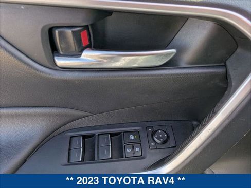 Used 2023 Toyota RAV4 XLE Premium image 11