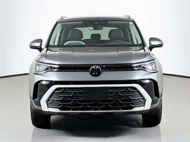 Certified 2025 Volkswagen Taos SE AWD/4WD image 2
