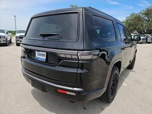New 2026 Jeep Grand Wagoneer Limited AWD/4WD image 37