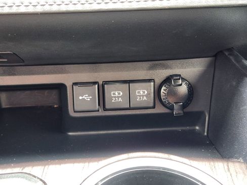 Used 2020 Toyota Highlander Limited image 27