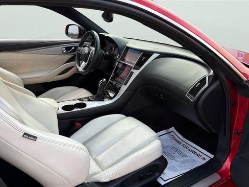 Used 2017 INFINITI Q60 Red Sport 400 RWD image 15