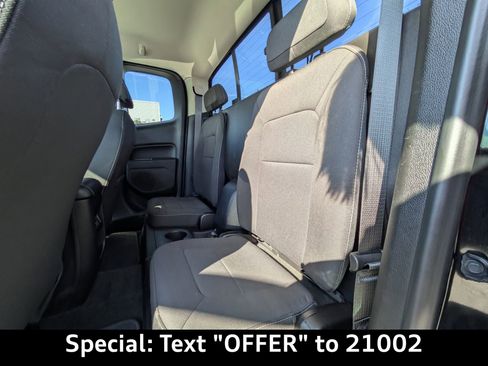 Used 2018 GMC Canyon SLE w/ SLE Convenience Package image 14