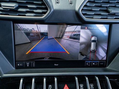 Used 2019 Lamborghini Urus image 52