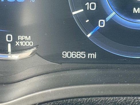 Used 2019 Cadillac Escalade Luxury image 35