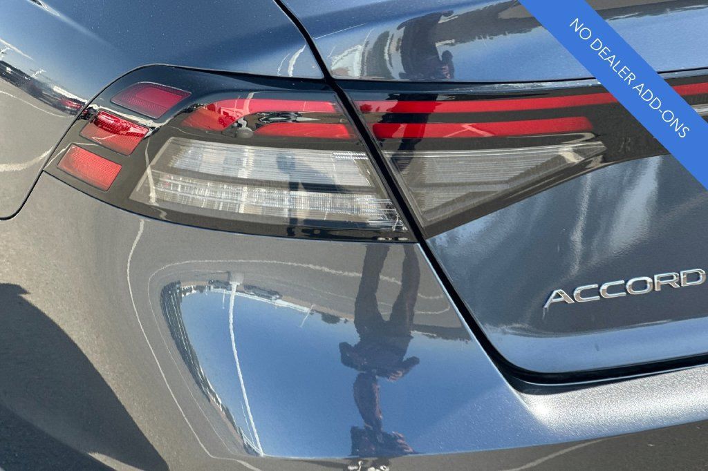 Certified 2025 Honda Accord SE image 28