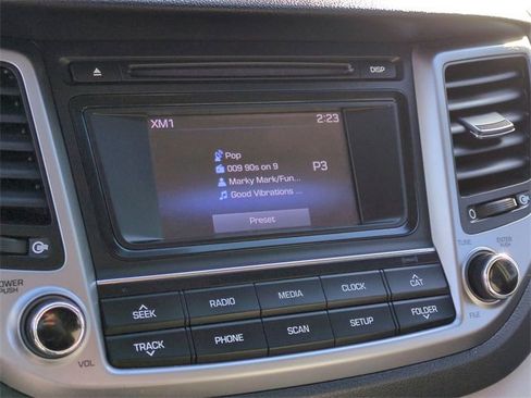 Used 2017 Hyundai Tucson SE image 14