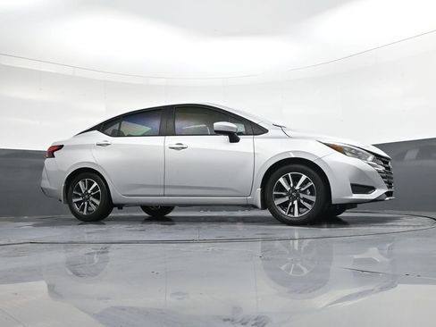 Used 2025 Nissan Versa SV w/ Trunk Package image 24