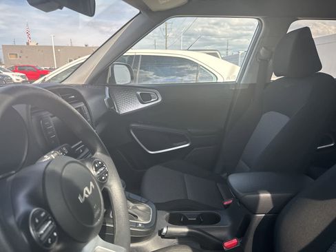 Used 2024 Kia Soul LX w/ Option Group 015 image 31