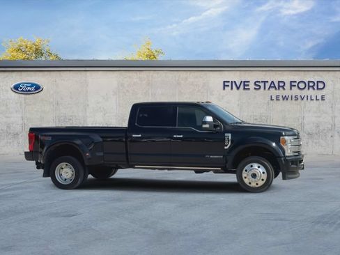 Used 2017 Ford F450 Platinum w/ Platinum Ultimate Package AWD/4WD image 9