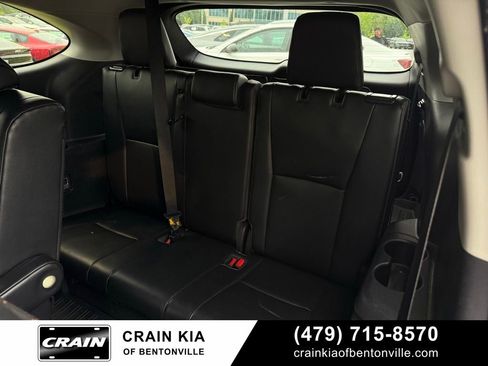 Used 2023 Toyota Highlander XLE AWD/4WD image 23