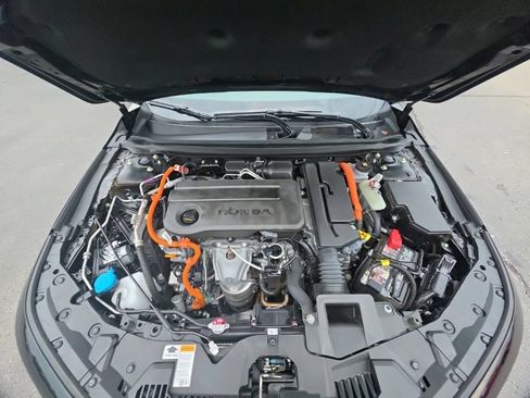 Used 2025 Honda Accord Sport image 12