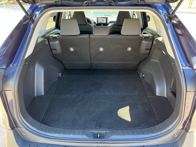 Used 2025 Toyota RAV4 XLE AWD/4WD image 30