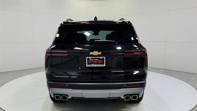 Used 2026 Chevrolet Traverse LT AWD/4WD image 7