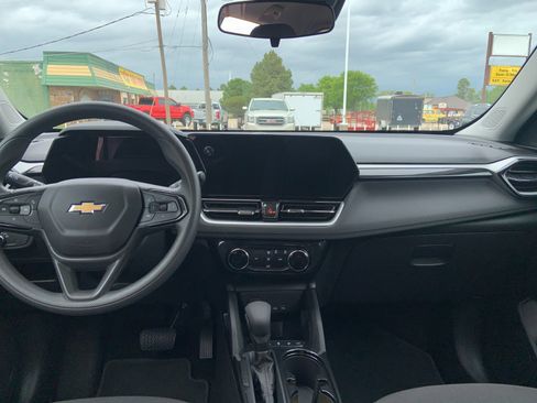 Certified 2025 Chevrolet TrailBlazer LT AWD/4WD image 6