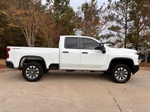 Certified 2024 Chevrolet Silverado 2500 Custom w/ Custom Convenience Package image 5