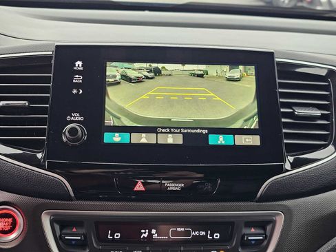 Used 2025 Honda Passport TrailSport image 26