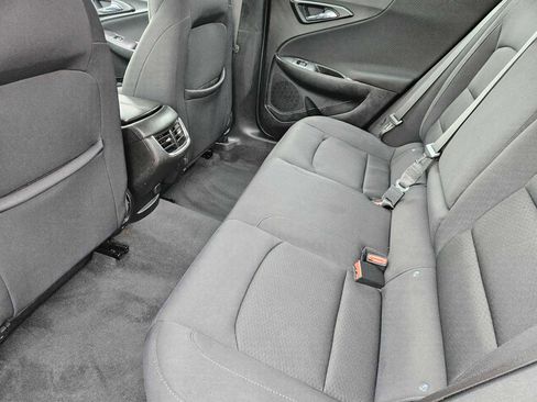 Used 2021 Chevrolet Malibu LT image 29