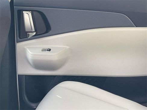 New 2026 Kia Carnival EX image 20