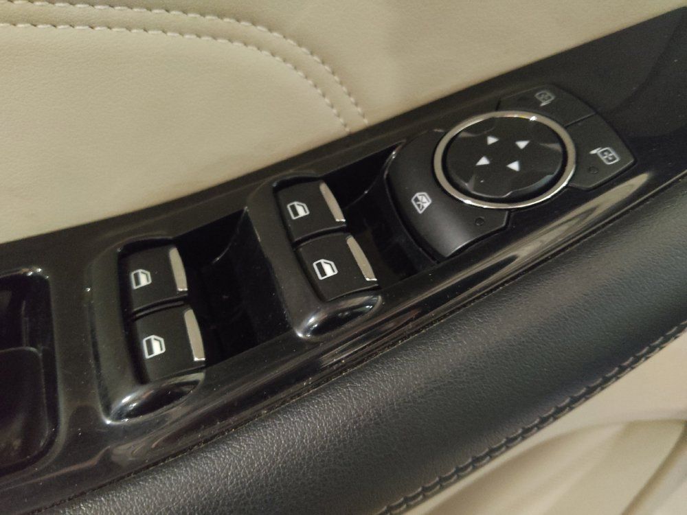 Used 2019 Ford Edge Titanium FWD image 27
