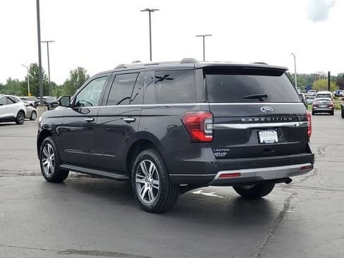 Used 2024 Ford Expedition Limited AWD/4WD image 4