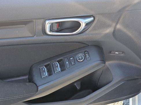 Used 2022 Honda Civic Sport image 11