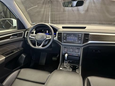 Used 2023 Volkswagen Atlas SE FWD image 18