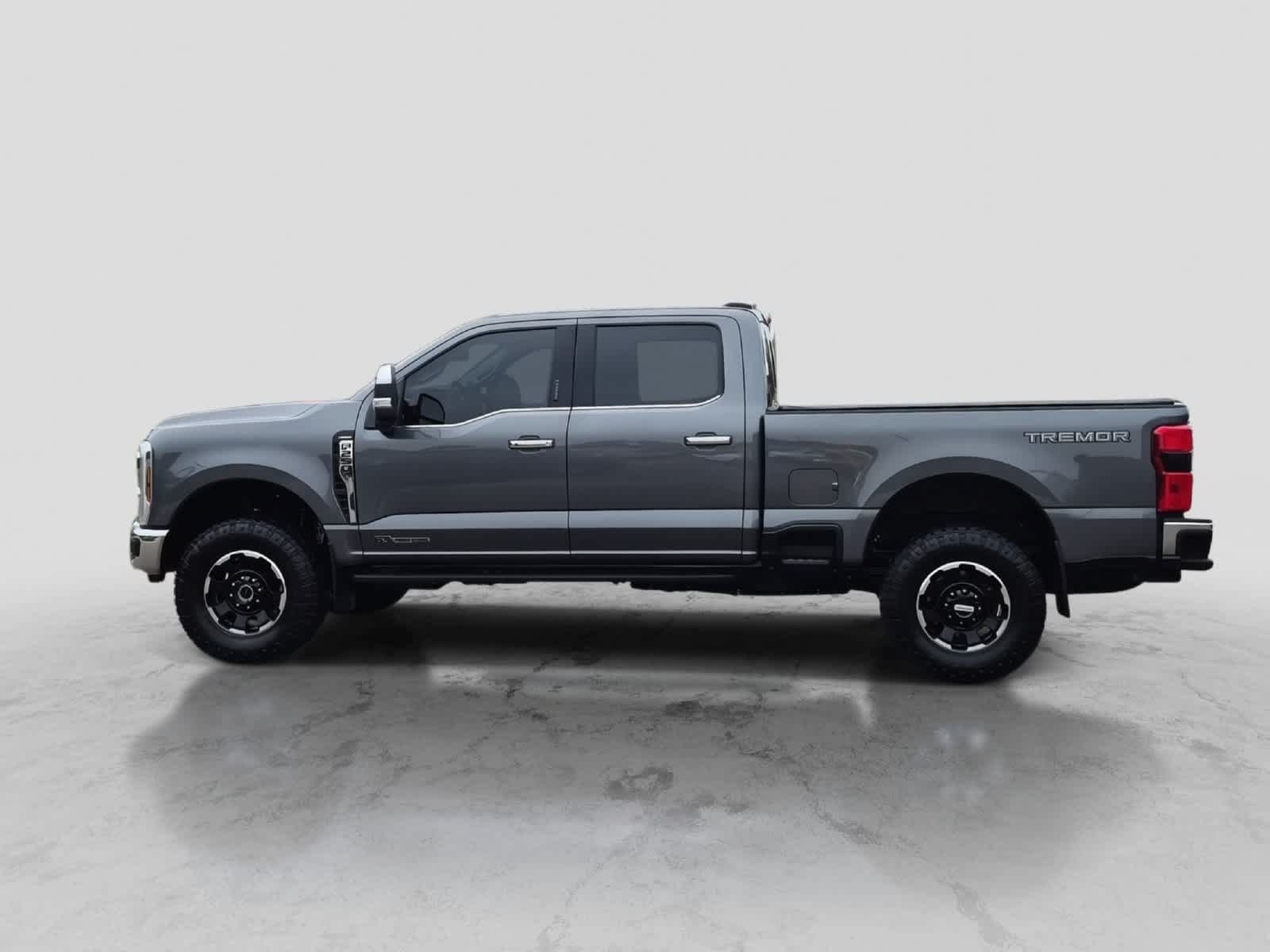 Used 2026 Ford F250 Lariat w/ Tremor Off-Road Package AWD/4WD image 5