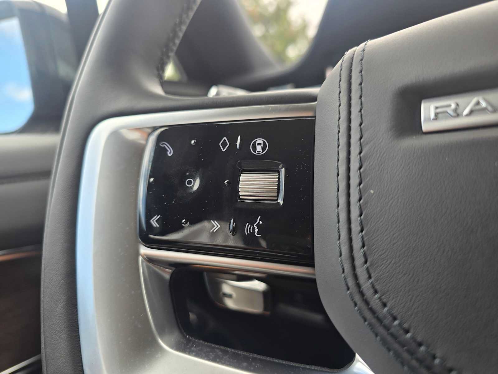 New 2027 Land Rover Range Rover SE AWD/4WD image 33