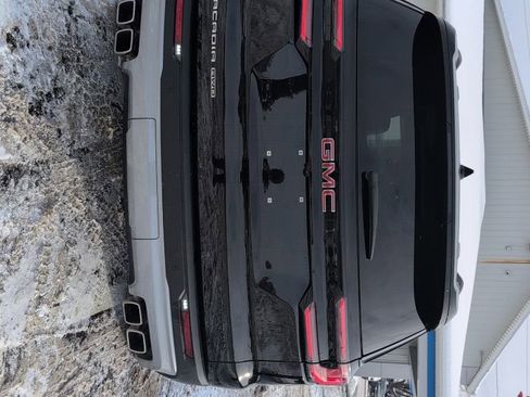 Used 2024 GMC Acadia Elevation w/ Trailering Package image 5