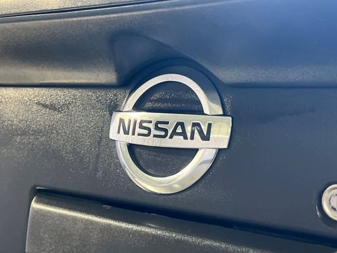 Used 2020 Nissan Frontier SV RWD image 16